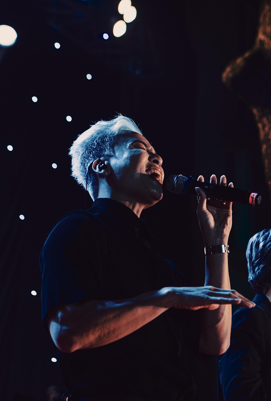 erleben sie eine unvergessliche musiknacht voller rhythmus und atmosph&auml;re. genie&szlig;en sie live-musik, tanz und gute stimmung bis in die fr&uuml;hen morgenstunden.