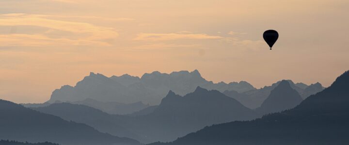 Meilensteine der Schweizer Geschichte: Prof. Christoph Mörgeli beleuchtet das Lichtensteiger Wissenschaftsgenie Jost Bürgi – Ein Forscher auf gleicher Stufe mit Galileo Galilei Meilensteine der Schweizer Geschichte: Prof. Christoph Mörgeli beleuchtet das Lichtensteiger Wissenschaftsgenie Jost Bürgi – Ein Forscher auf gleicher Stufe mit Galileo Galilei