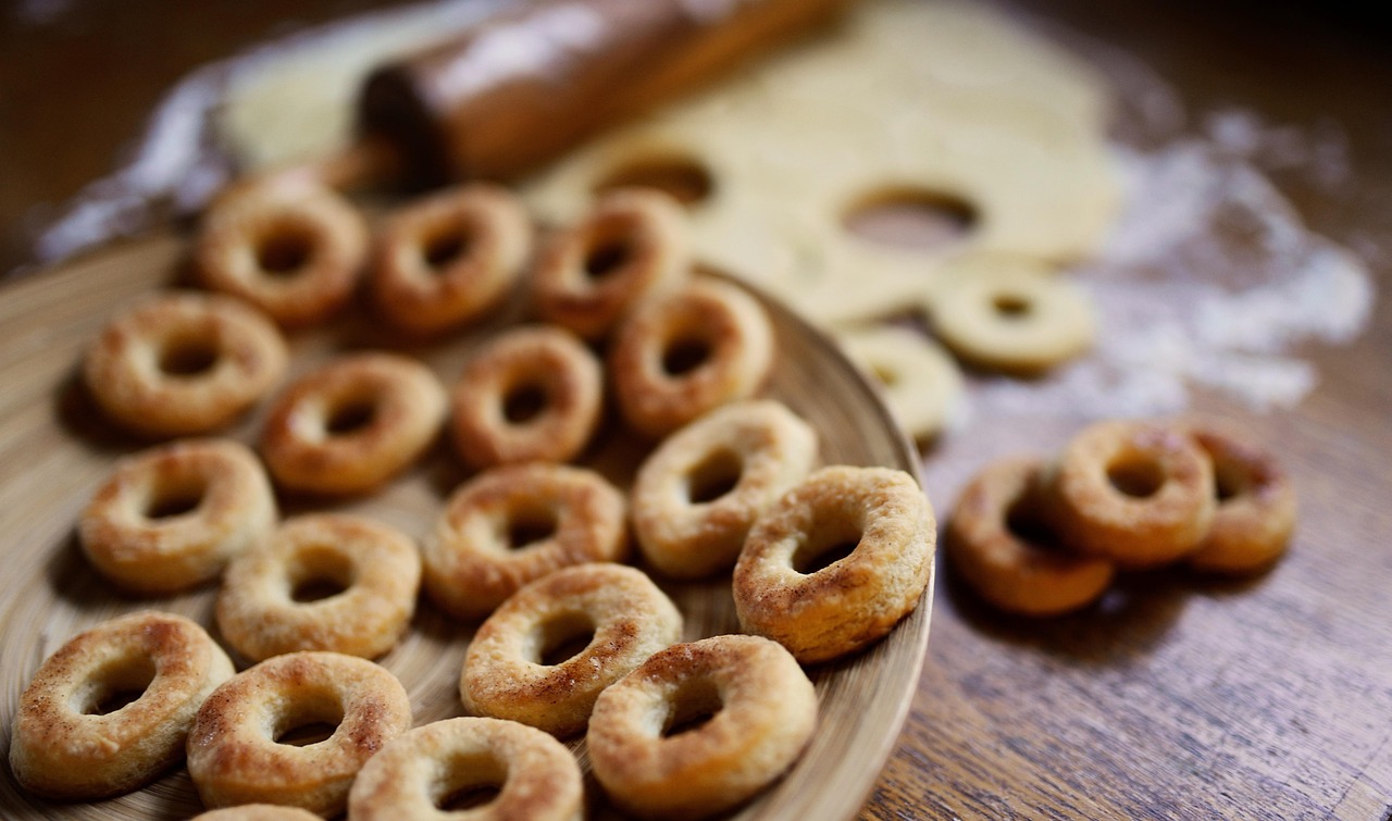 entdecken sie die k&ouml;stliche welt der brezeln &ndash; knusprig, salzig und perfekt f&uuml;r jeden snackmoment.