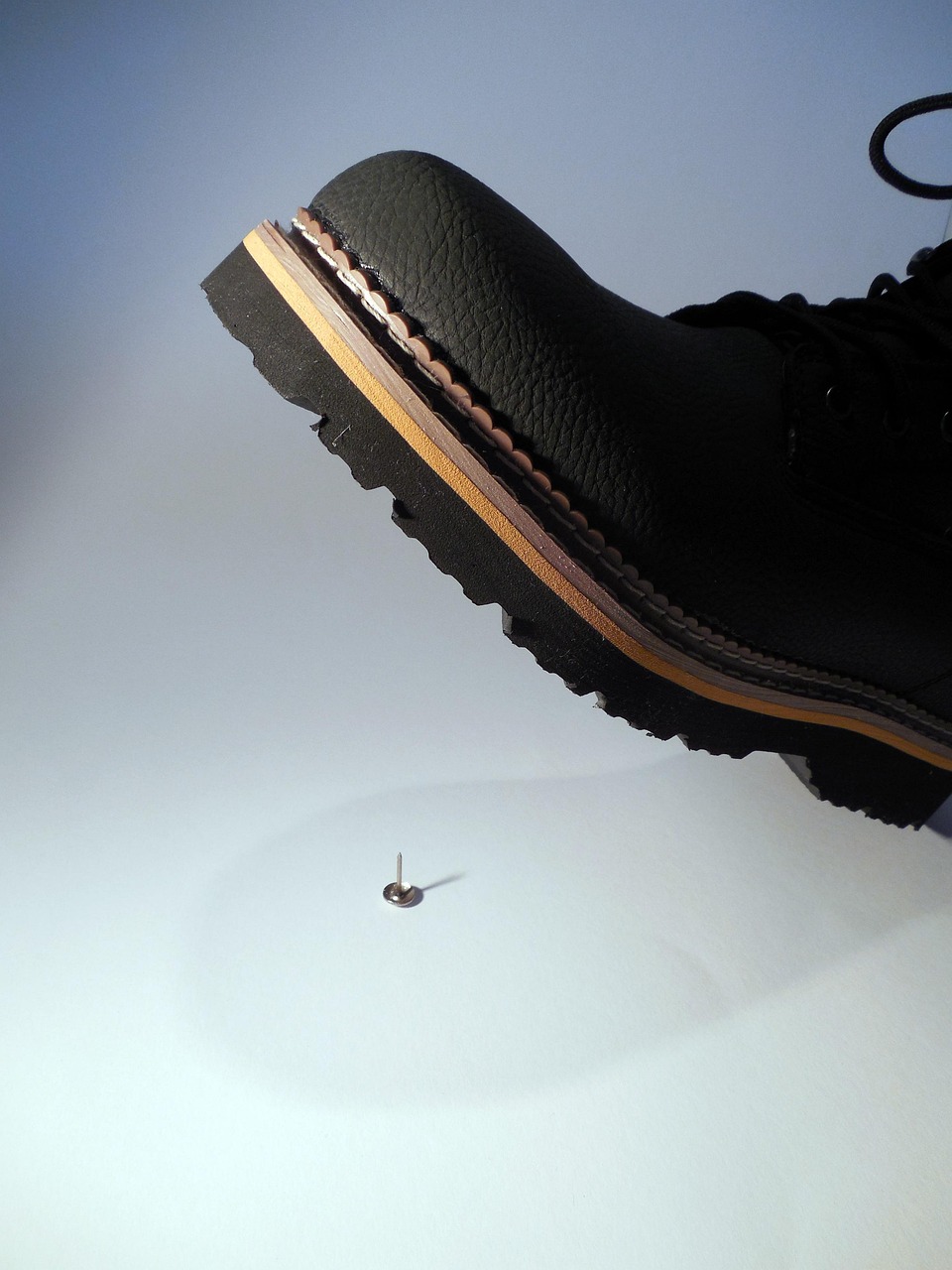 erfahren sie, wie arbeitsunf&auml;lle entstehen, welche rechte und schutzma&szlig;nahmen es gibt und wie sie sich am arbeitsplatz sicher verhalten k&ouml;nnen.